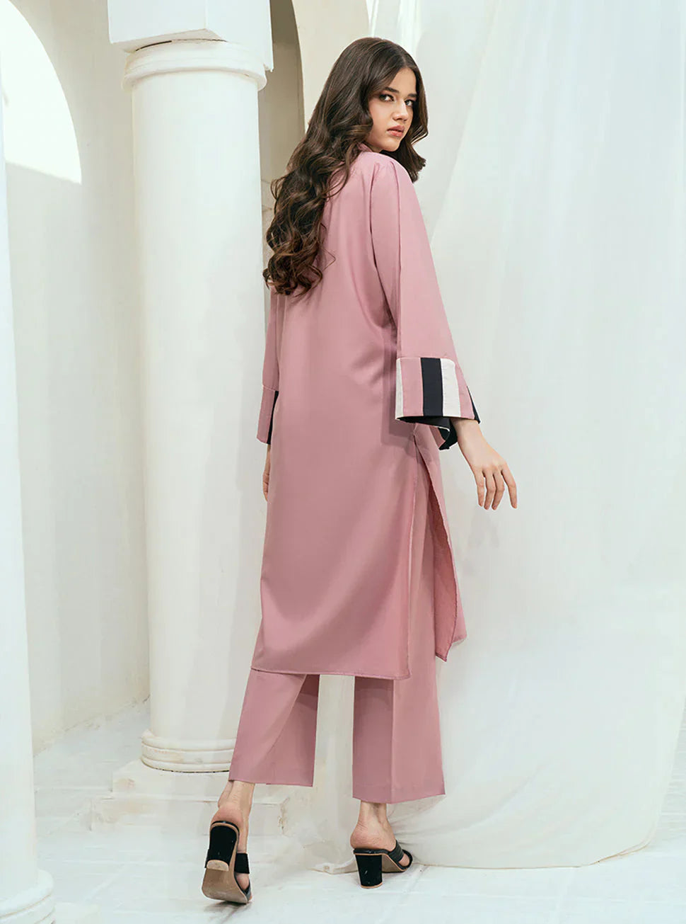 Stitched Carnation Set GUL023
