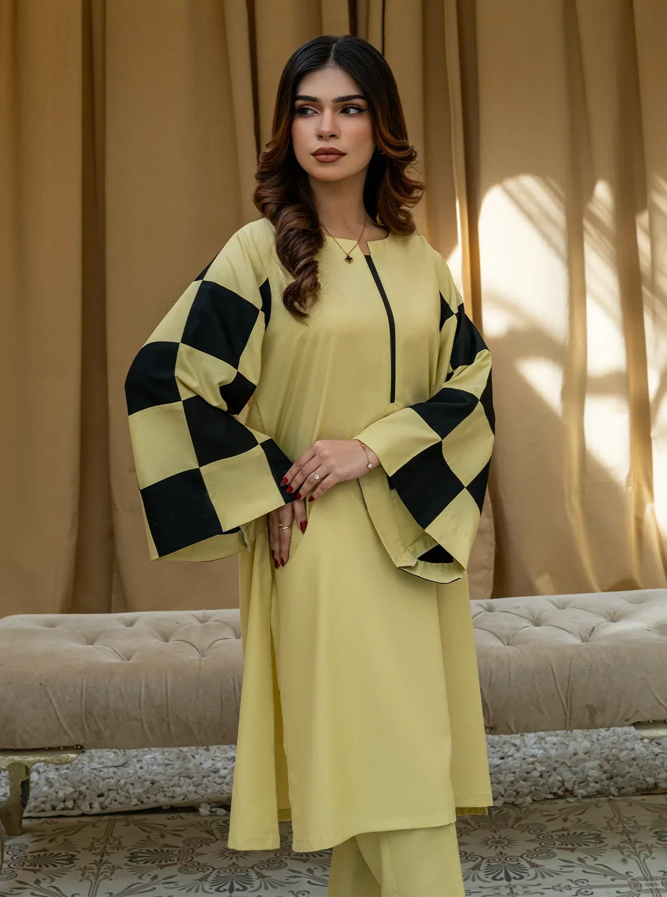 Stitched Handcrafted Set GUL017