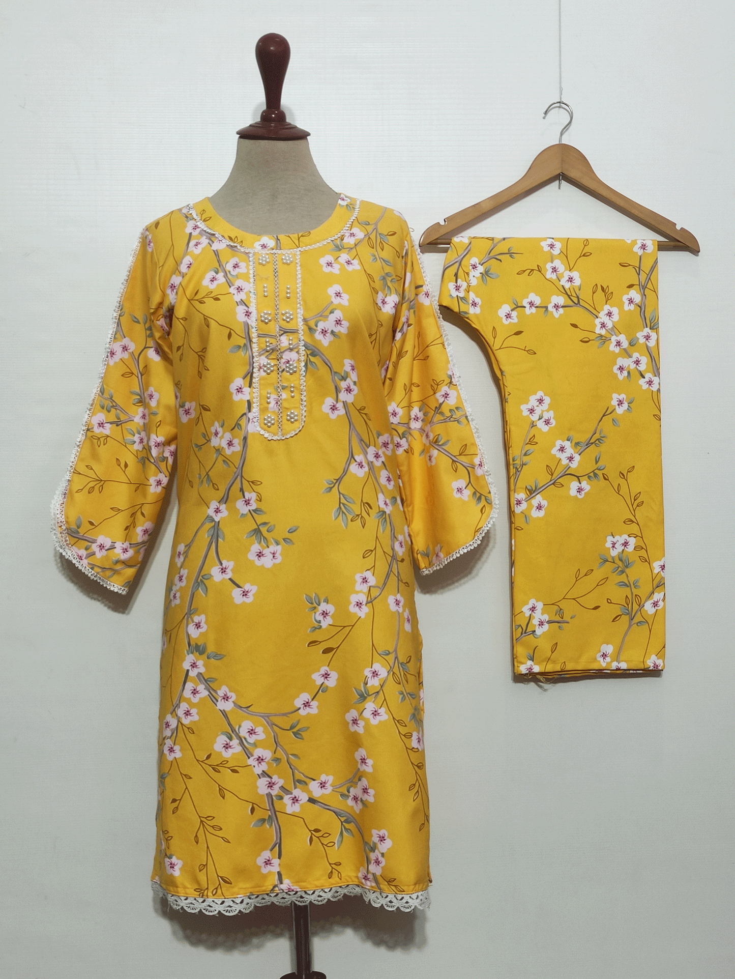 WNT216 – Winter Crystal Wool