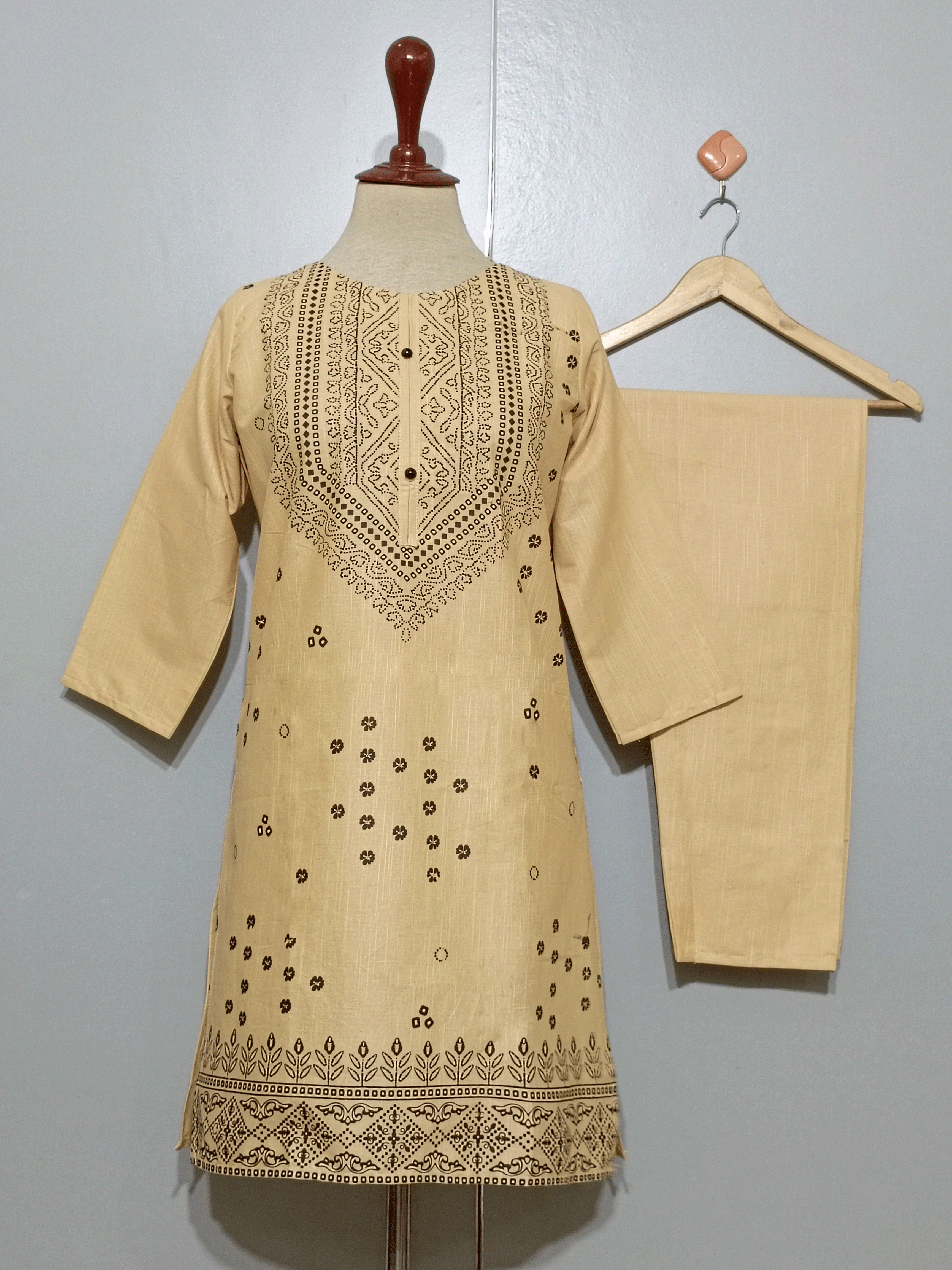 WNT047 Khaddar 2PC