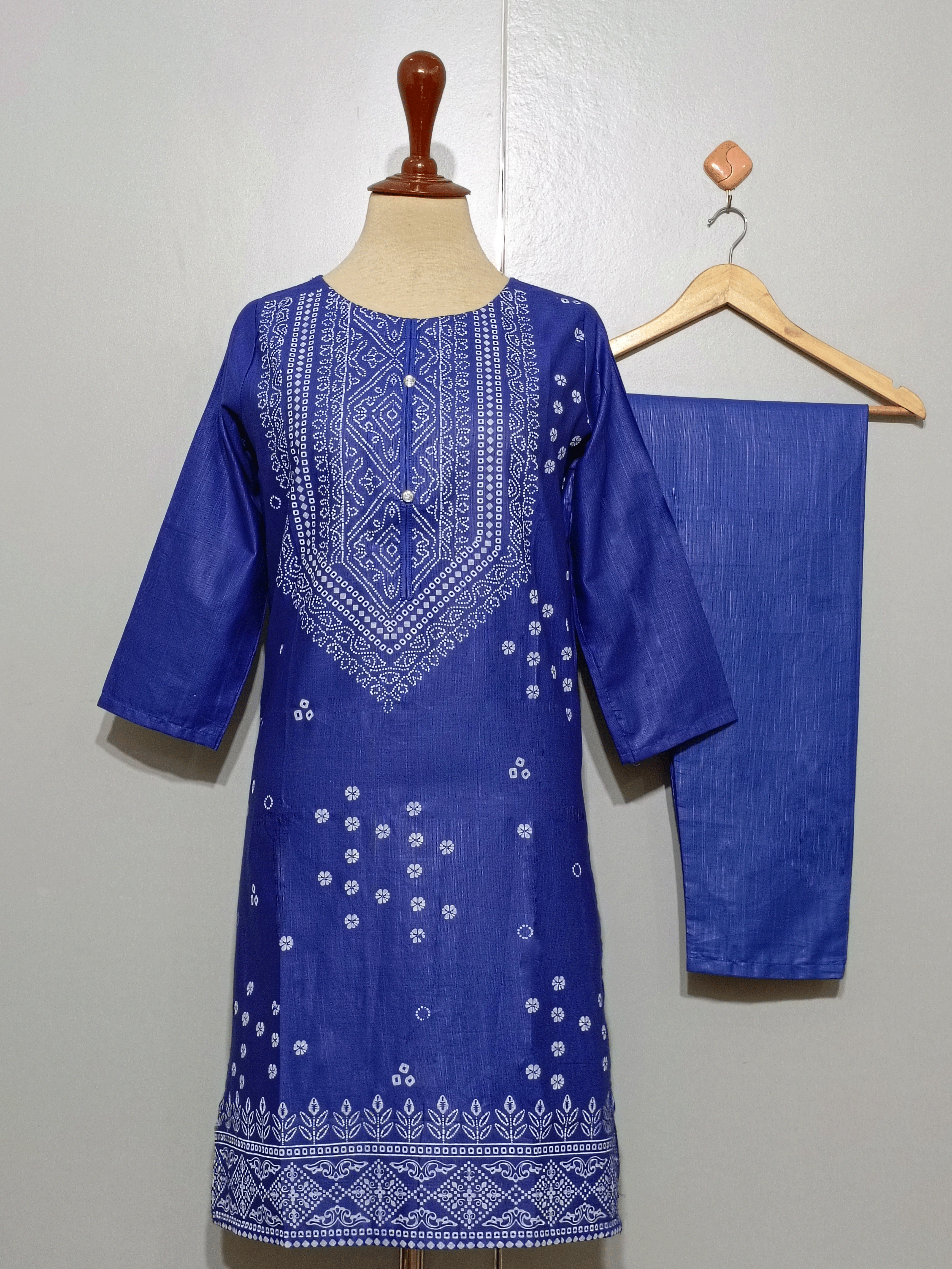 WNT050 Khaddar 2PC