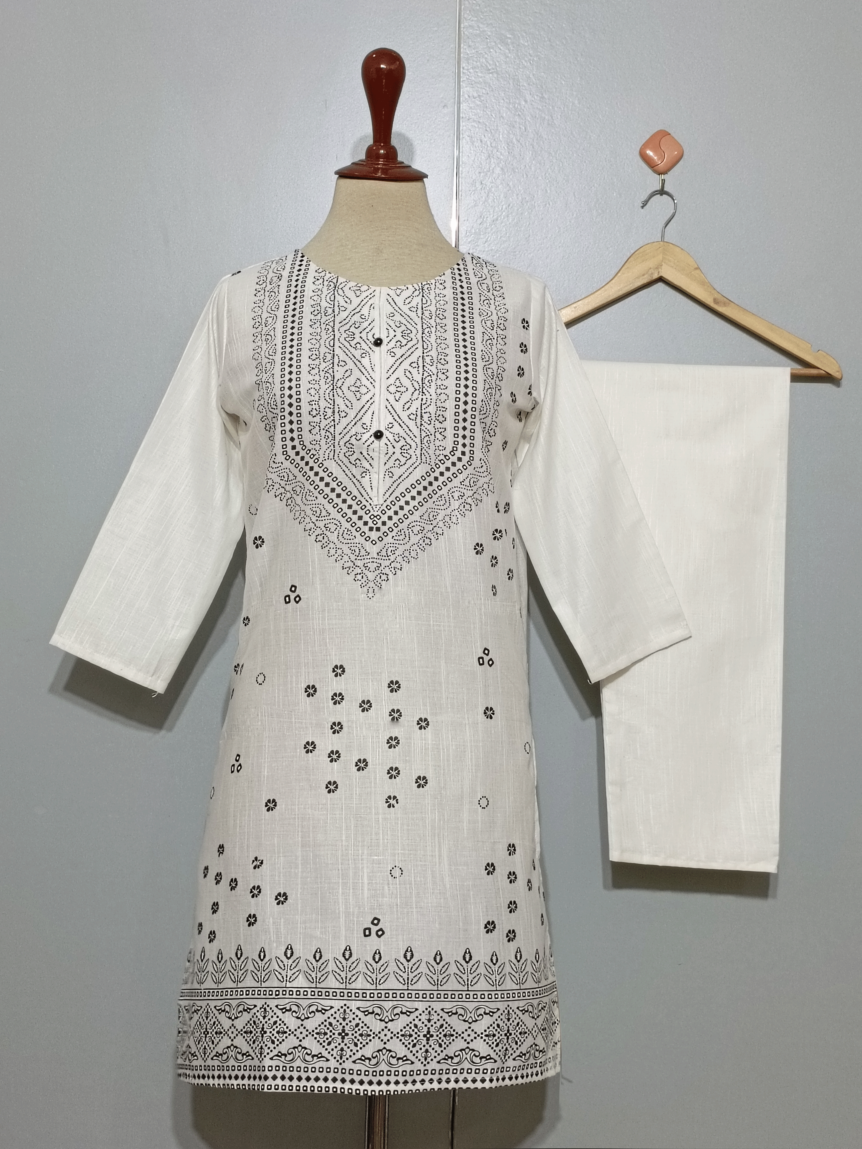 WNT051 Khaddar 2PC