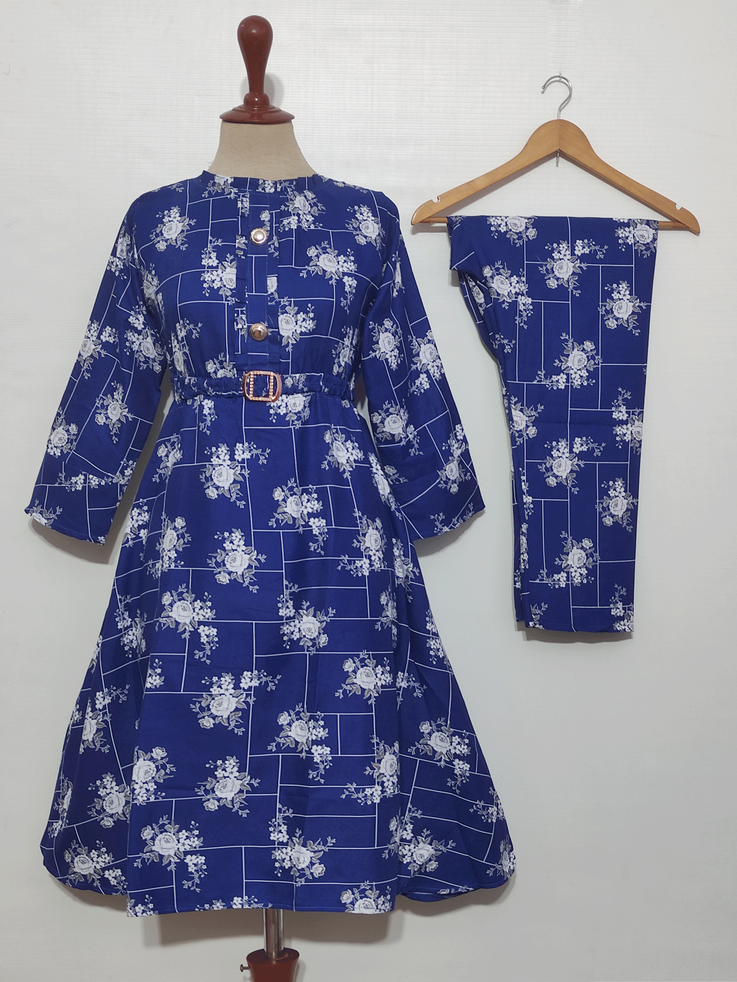 WNT230 – Winter Crystal Wool